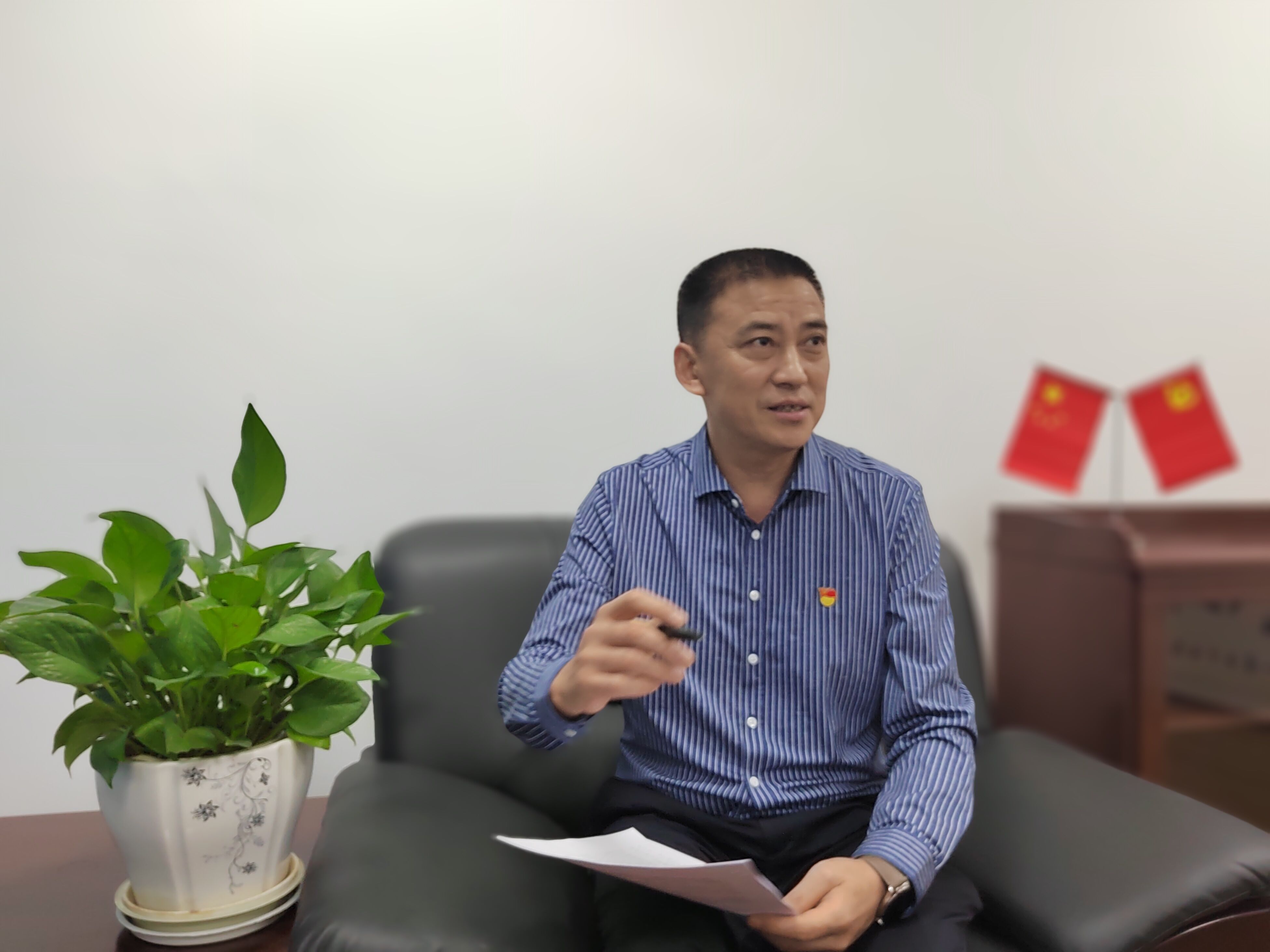 共奋进  齐参与 建设更高水平法治射洪